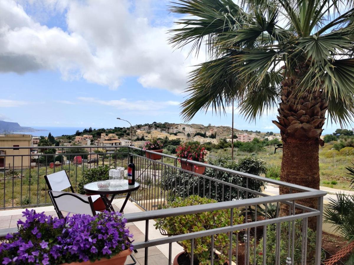 B&B Raggi di Sole Custonaci Bagian luar foto