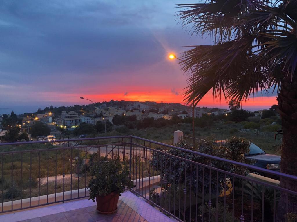 B&B Raggi di Sole Custonaci Bagian luar foto