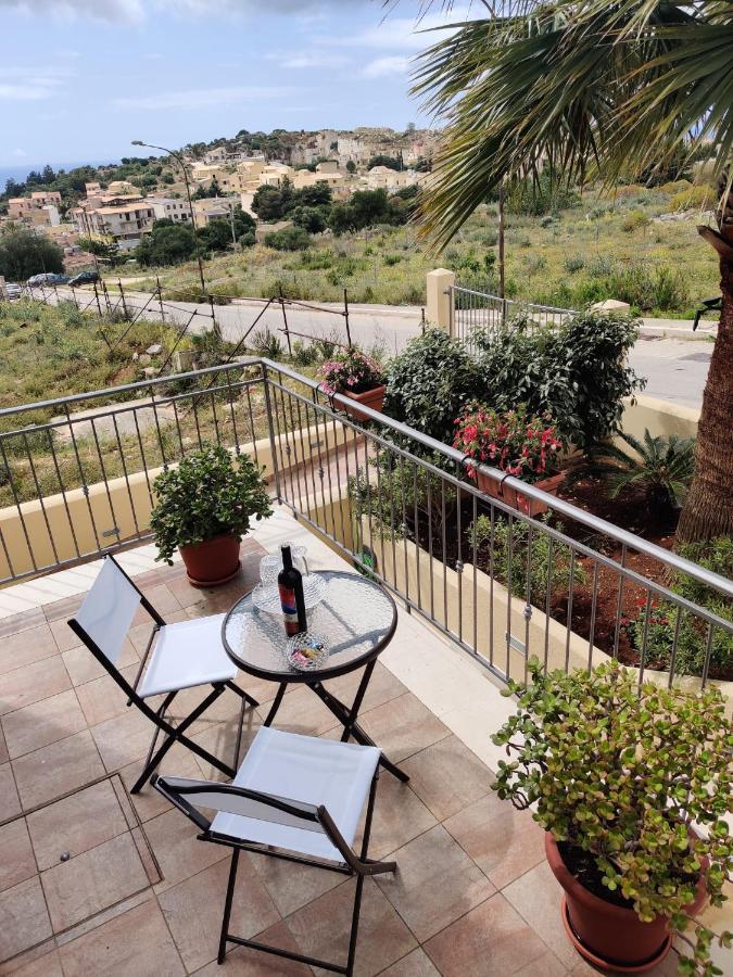 B&B Raggi di Sole Custonaci Bagian luar foto