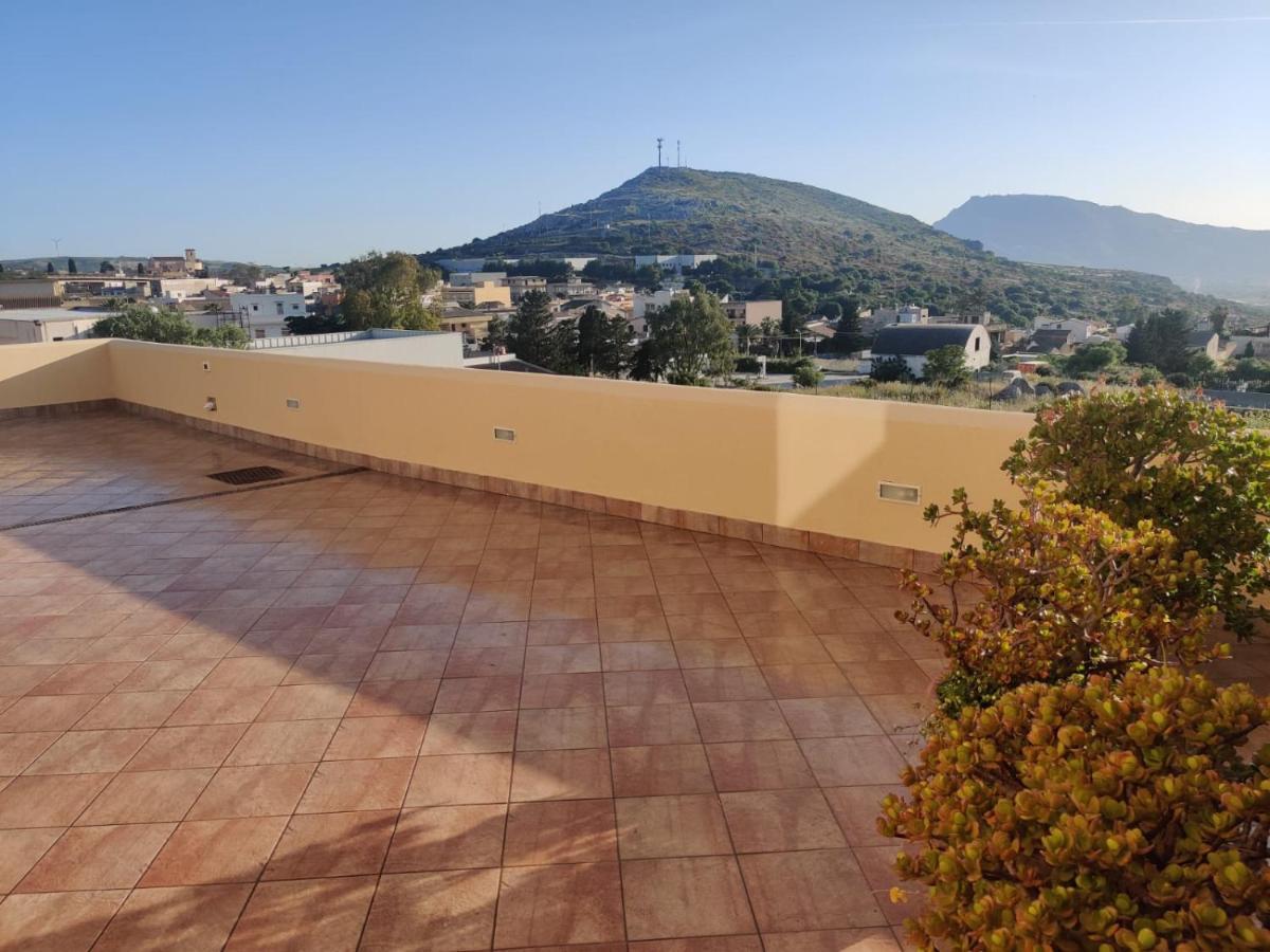 B&B Raggi di Sole Custonaci Bagian luar foto